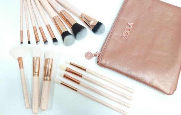 Rose Gold set od 15 četkica za šminkanje